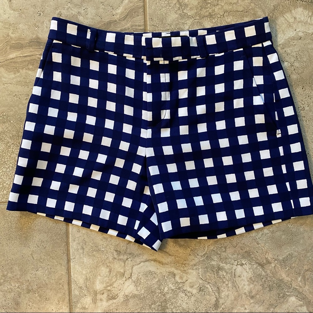 Banana Republic Ryan short, size 2
